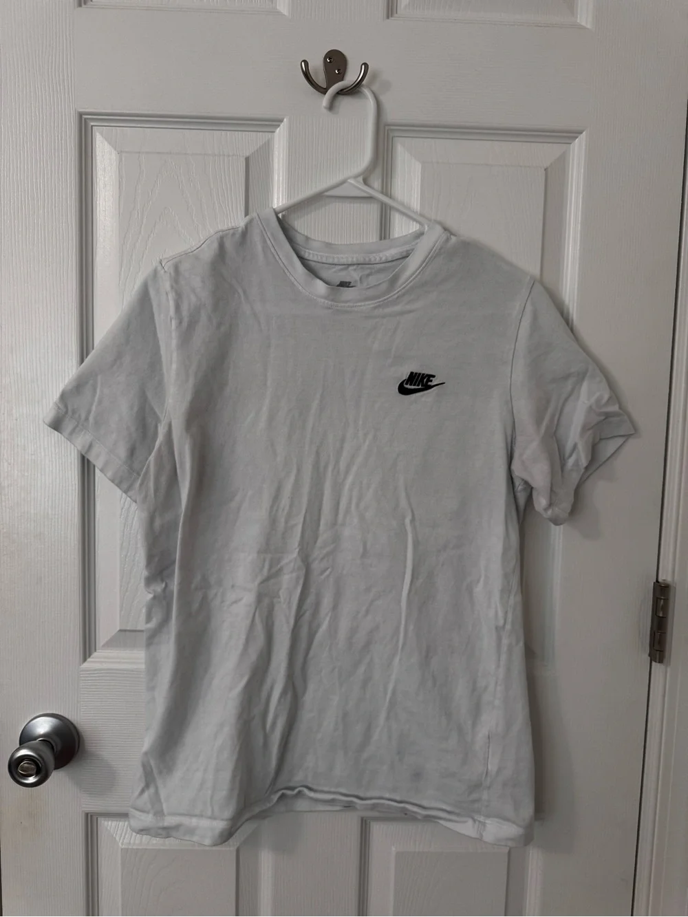 Nike Men’s White Short-Sleeve Logo T-Shirt - M